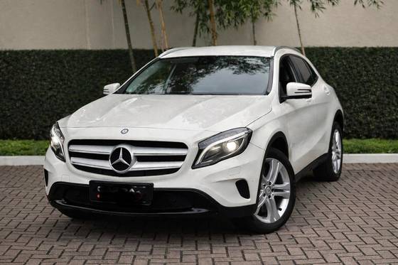 MERCEDES-BENZ GLA 200 1.6 CGI ADVANCE 16V TURBO FLEX 4P AUTOMÁTICO